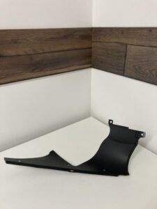 Yamaha YZF R6 (08-11) - Leömlő előtti jobb burkolat