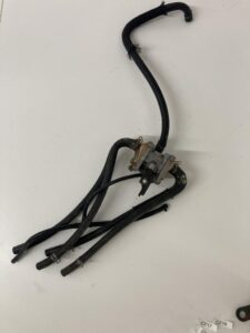 Suzuki GSF 1200S Bandit (96-00) - Kartergáz osztó