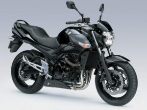 SUZUKI GSR 600