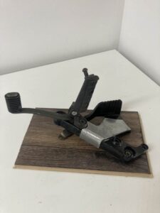 Yamaha FZ 750 (85-88) - Jobb oldali lábtartó