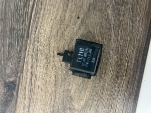 Suzuki GSF 1200S Bandit (96-00) - Relé 2