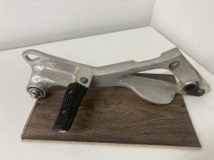 Yamaha TDM 850 (96-01) - Jobb hátsó lábtartókonzol