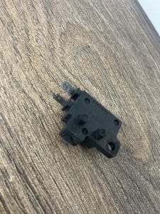 Honda VT 600 SHADOW 1995 (88-02) – Első féklámpa kapcsoló