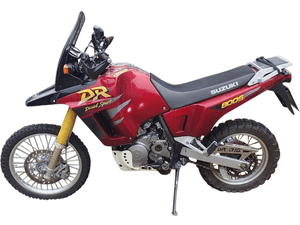 SUZUKI DR 800