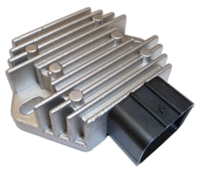 Feszültségszabályzó DZE02447